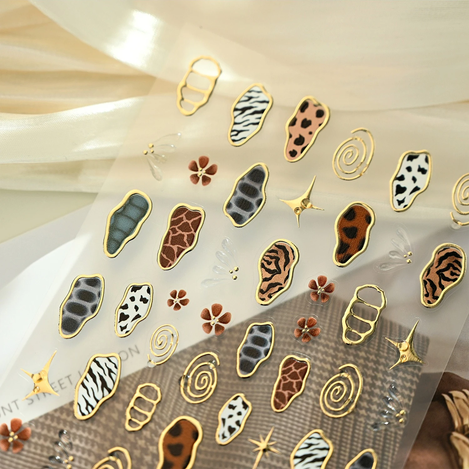 Retro Animal Print Gold Stampe - Nail Art Zebra review and price